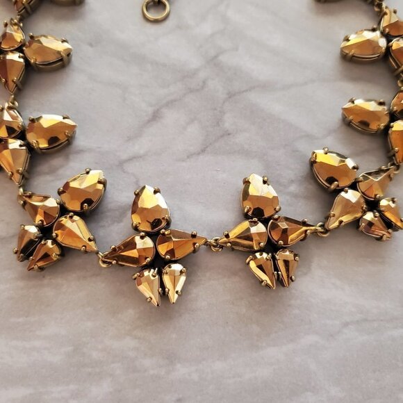 ✨ J.Crew Gold Rhinestone Crystal Cluster Statement Necklace ✨ - Picture 5 of 16